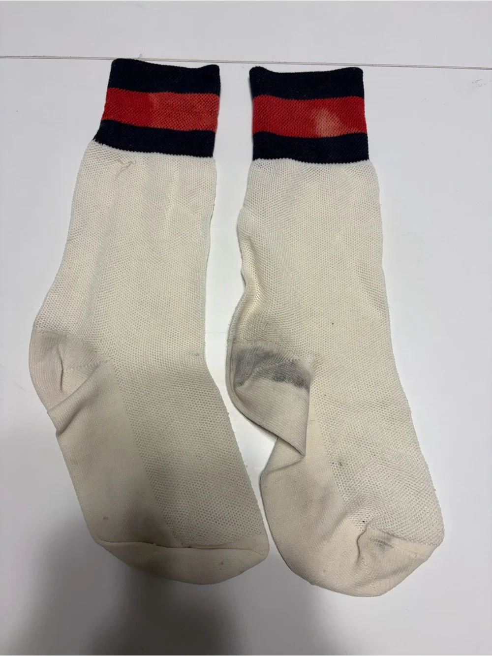 Gucci Men's White Crew Socks with Red & Navy Stripe